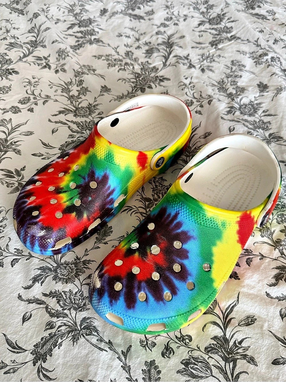 Crocs Classic Tie Dye Graphic Clog Multi & Yellow US 10 / 12